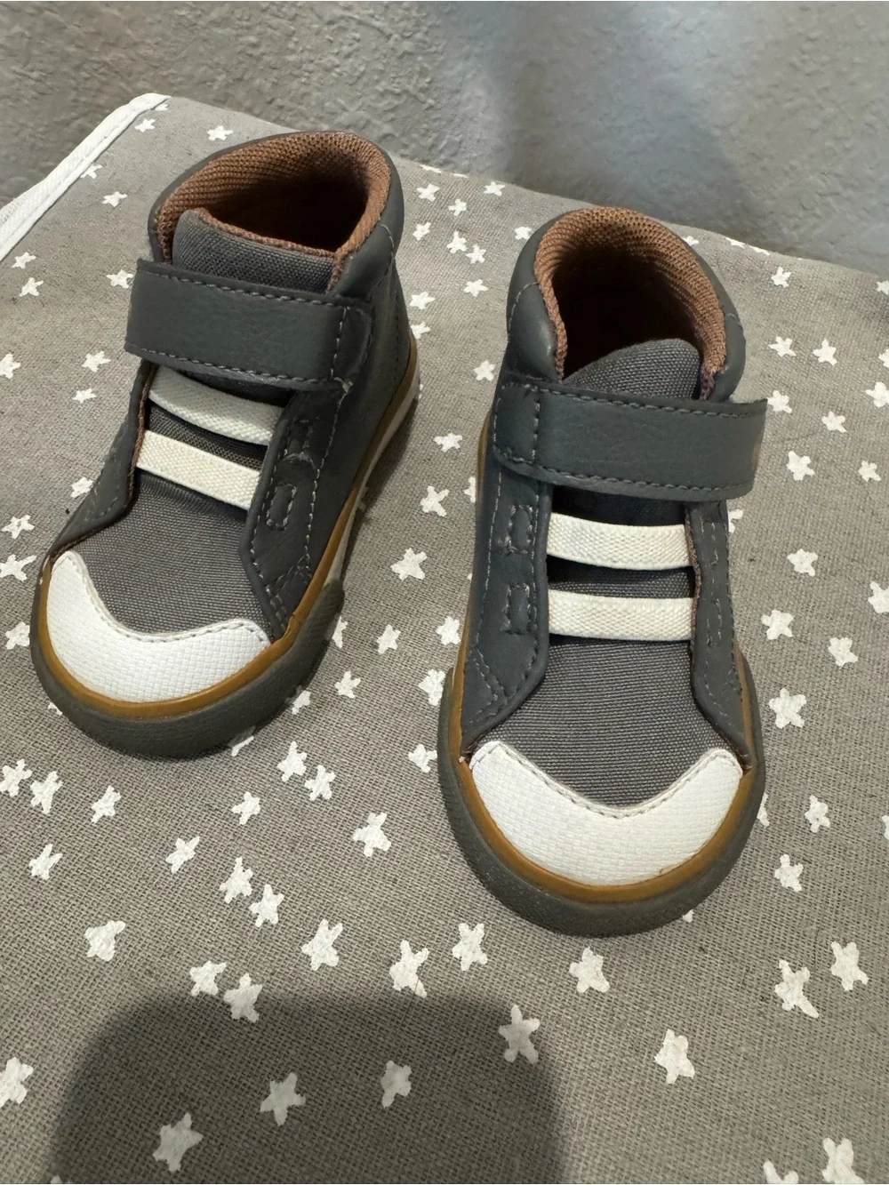 See Kai Run Gray and Brown High-Top Walker Sneakers
